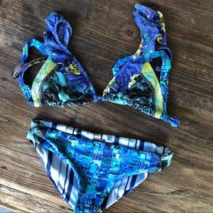 Maaji reversible bikini set!